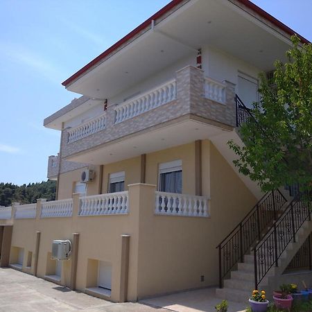 Apartments Vladimir Агиос Николаос Екстериор снимка