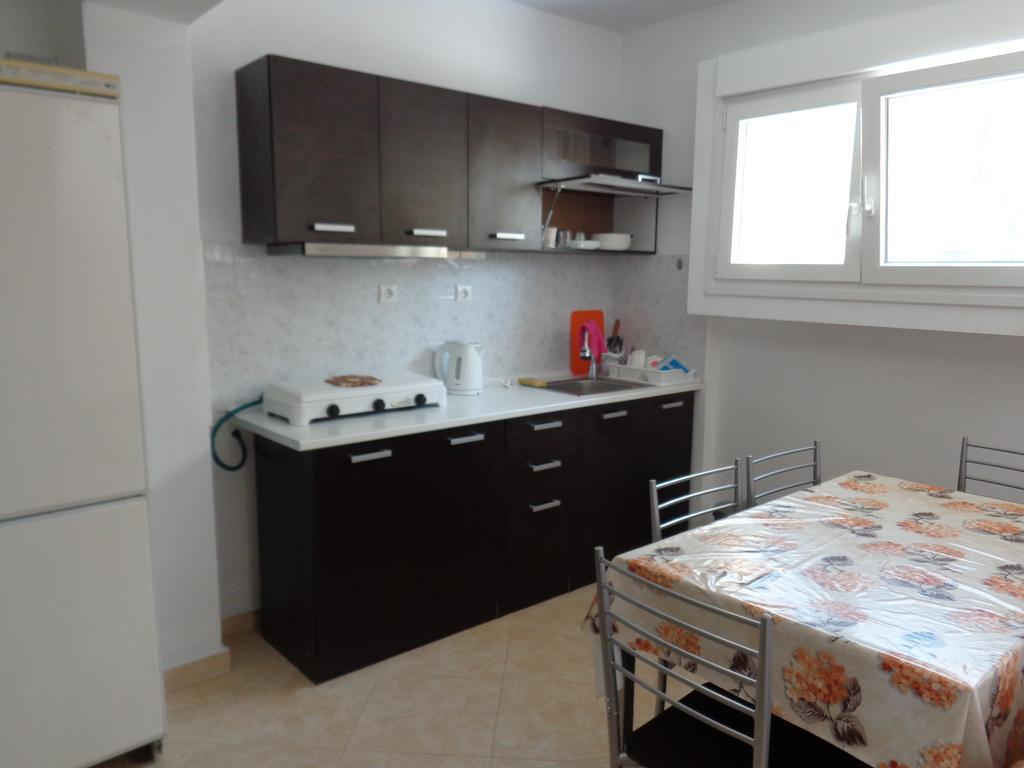 Apartments Vladimir Агиос Николаос Екстериор снимка