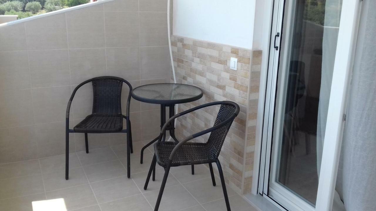 Apartments Vladimir Агиос Николаос Екстериор снимка