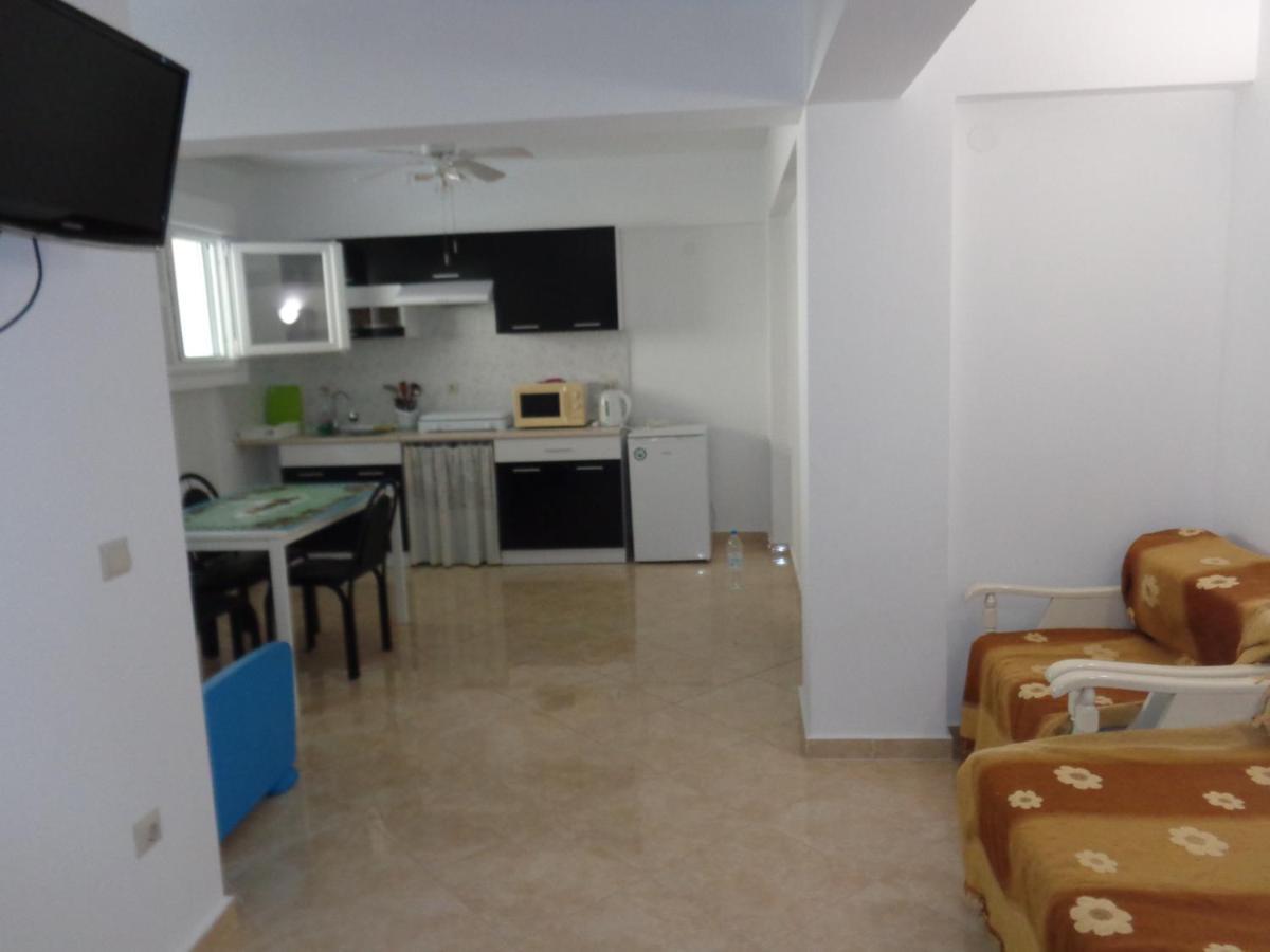 Apartments Vladimir Агиос Николаос Екстериор снимка
